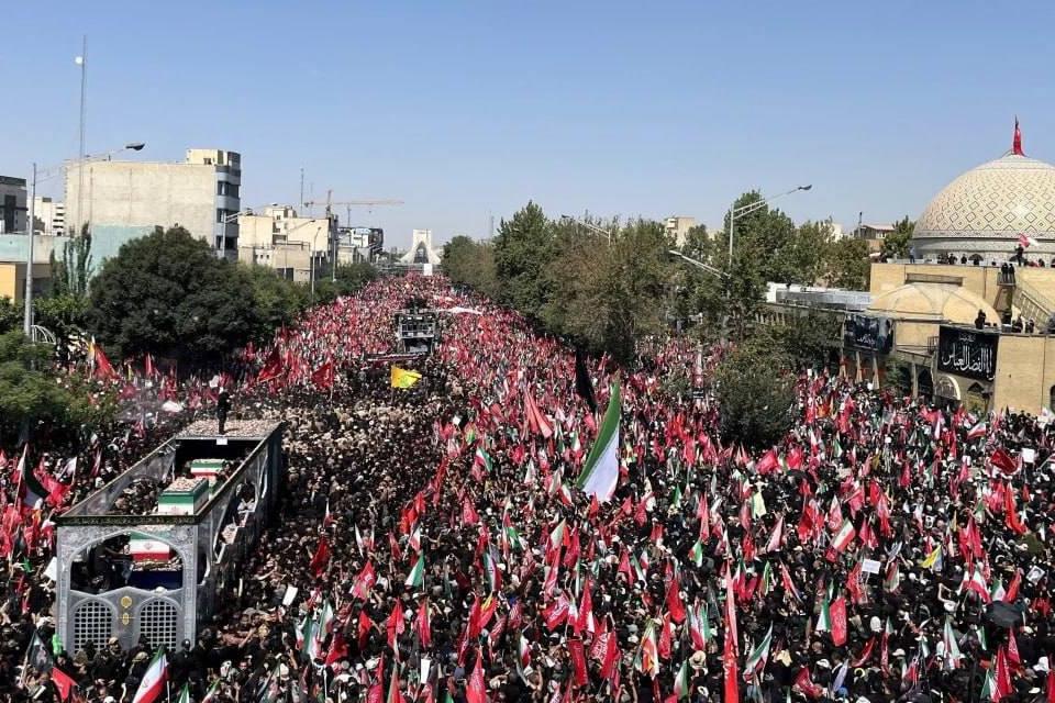 قدردانی رئیس هلال احمر از مردم، داوطلبان و اعضای هلال احمر
